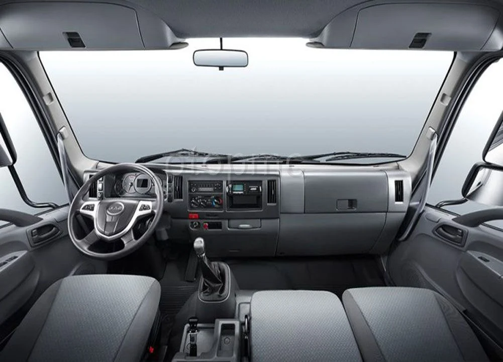 JAC N350 thùng mui bạt 3.5 tấn thùng dài 5m3 Nội thất 1