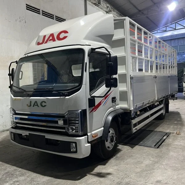 JAC N350 SL thùng mui bạt bửng nhôm tải 3.4 tấn dài 6.2m