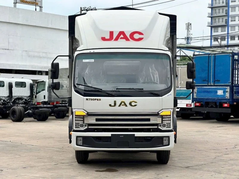 N900 thùng mui bạt tiêu chuẩn 9 tấn dài 7.6m Ngoại thất 2
