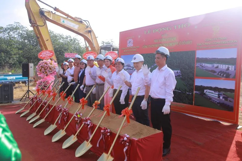 HHT khởi công nhà máy đóng thùng ô tô Tân Uyên TP. HCM