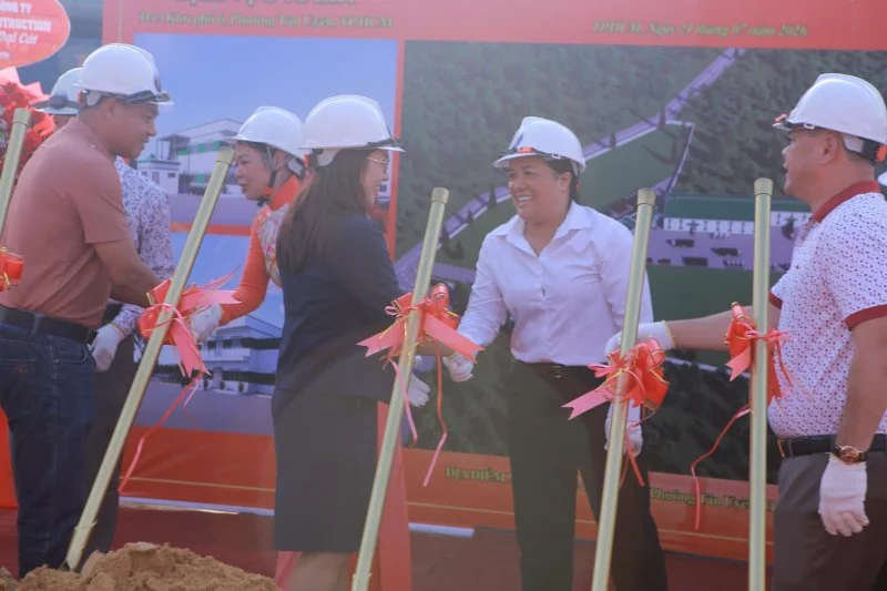HHT khởi công nhà máy đóng thùng ô tô Tân Uyên TP. HCM