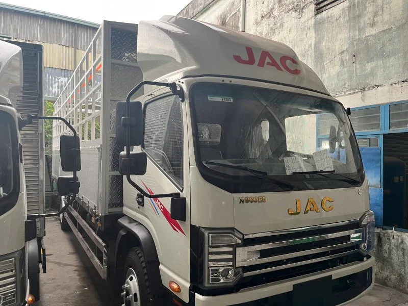 JAC N900 PLUS E5 Thùng mui bạt bửng nhôm Ngoại thất 3