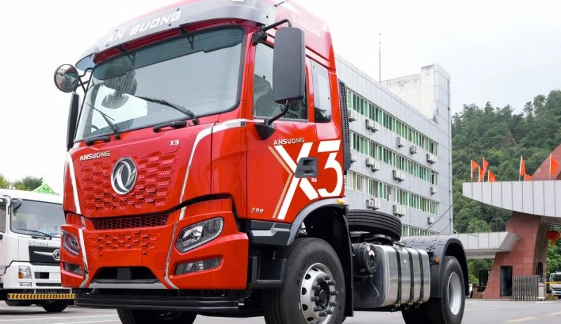 Dongfeng X3 1 cầu 9 cấp số 290HP Ngoại thất 9