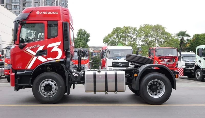 Dongfeng X3 1 cầu 9 cấp số 290HP Động cơ 2