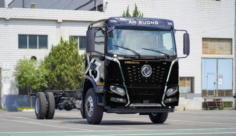 Xe tải Dongfeng X3 180HP thùng container nhập khẩu 10m Ngoại thất 9