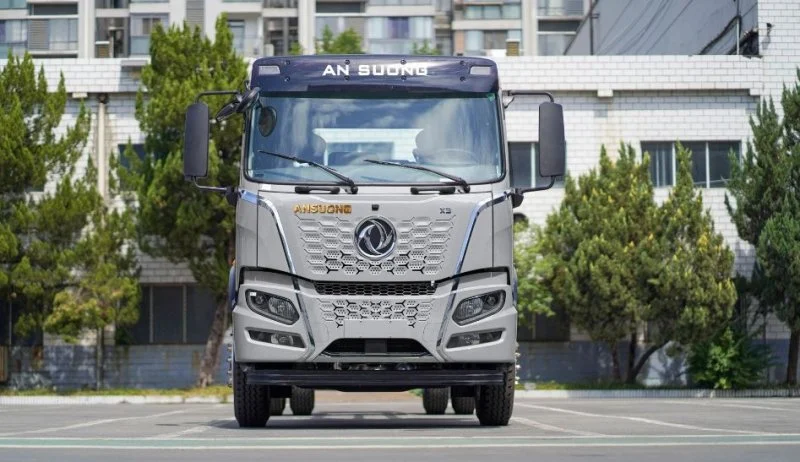 Xe tải Dongfeng X3 180HP thùng container nhập khẩu 10m Ngoại thất 7