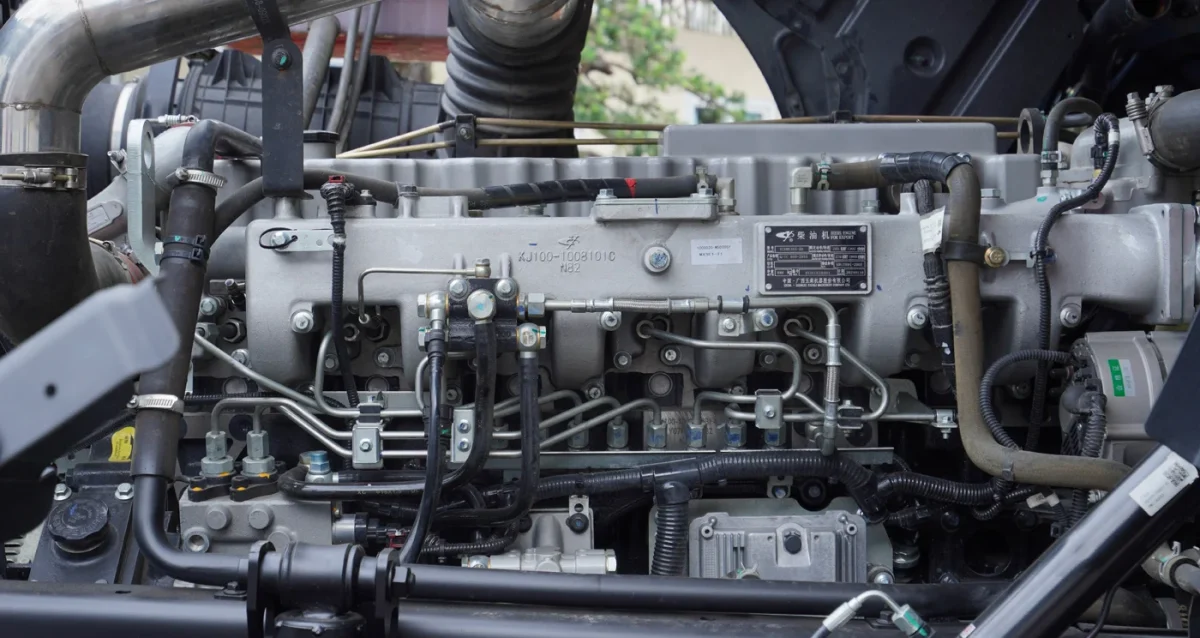 Động cơ đầu kéo Dongfeng X7 445 Hp mạnh mẽ, tiết kiệm nhiên liệu