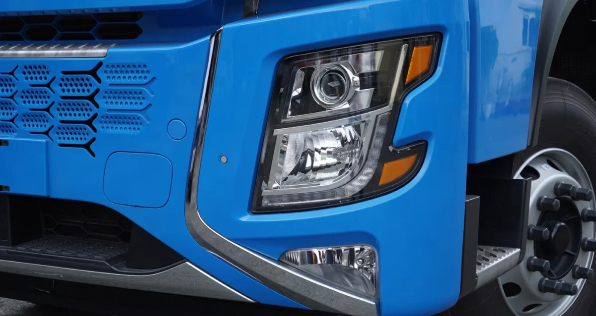 Dongfeng X7 385HP Ngoại thất 2