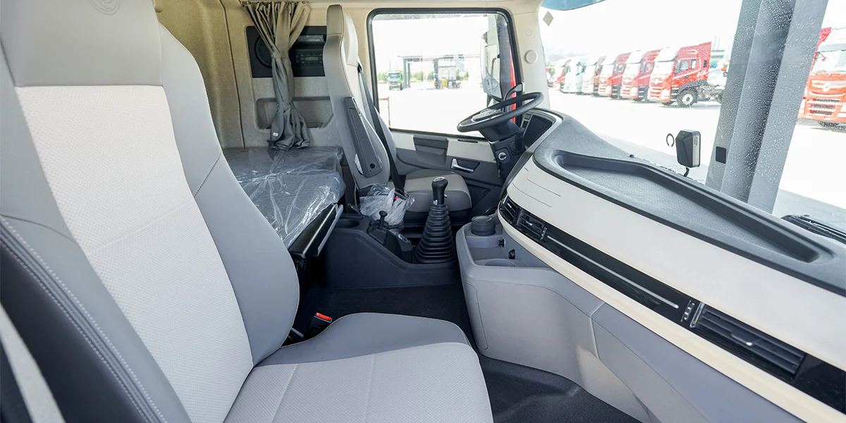 Dongfeng X9 490HP Nội thất 3