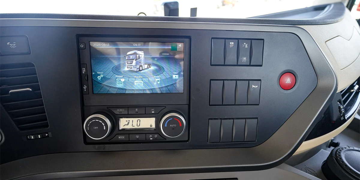 Dongfeng X9 490HP Nội thất 2