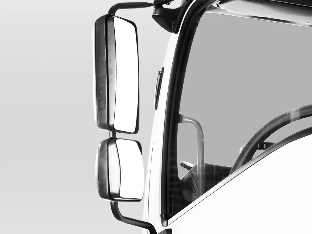 Xe tải ISUZU – FSR90NE5 – Cabin Sát-xi Ngoại thất 3