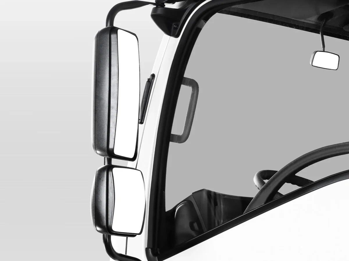 Xe tải ISUZU – QLR77FE5 – Cabin Sát-xi Ngoại thất 3